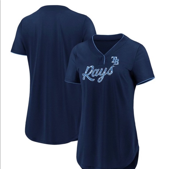 Woman’s one button jersey - Picture 3 of 3